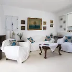 Apartahotel Sea Sound White Katikies Exomitis (Santorini)
