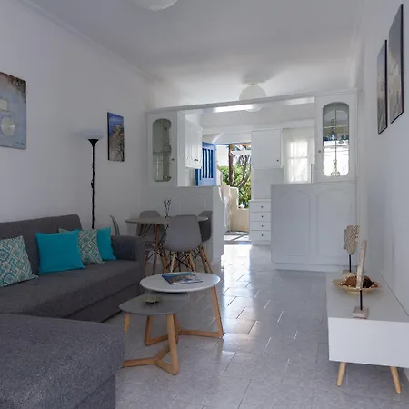 Sea Sound White Katikies Exomitis (Santorini)