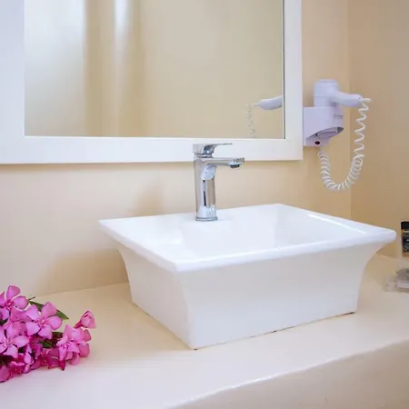 Sea Sound White Katikies 4*