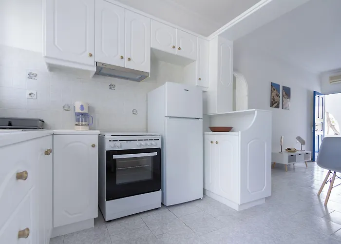 Sea Sound White Katikies 4* Exomitis (Santorini)