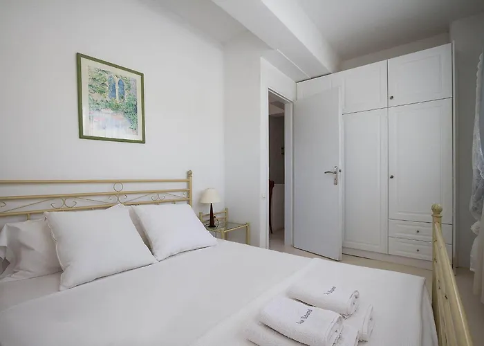 Sea Sound White Katikies Apart-hotel Exomitis (Santorini)